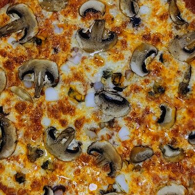 Пицца Тайская с цыпленком в Точка Вкуса по цене 750 ₽