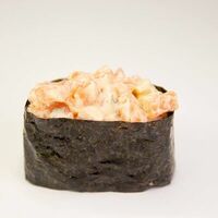 Гункан копченный лосось в Wasabi