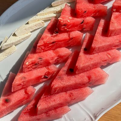 Арбуз с сыромв Мандарин по цене 400 ₽