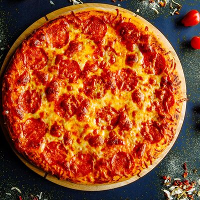 Пицца Пеперони в Едатория по цене 990 ₽