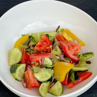 Салат овощной по-домашнему в Berberry & ptichka по цене 599 ₽