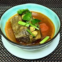 Порча-бозбаш с говяжьим рёбрышком в Локанта