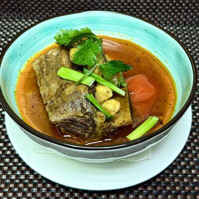 Порча-бозбаш с говяжьим рёбрышком в Локанта по цене 370 ₽