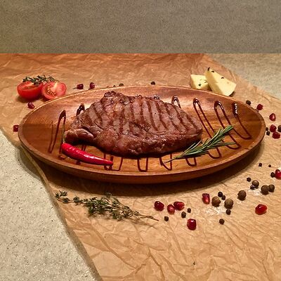 Premium стейк из мраморной говядины Стриплойн в Гриль-бар по цене 4050 ₽