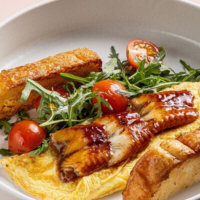 Омлет с угрем и страчателлой в Avgust13 по цене 1010 ₽