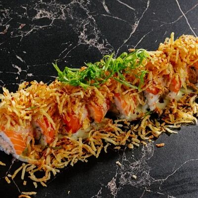 Лосось, картофель пай и соус халапеньо в Gills по цене 1220 ₽