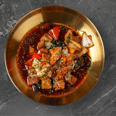 Свинина ким чи в Hiro izakaya по цене 775 ₽