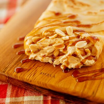 Блин с вареной сгущёнкой и арахисом в Блин и Мясо по цене 220 ₽