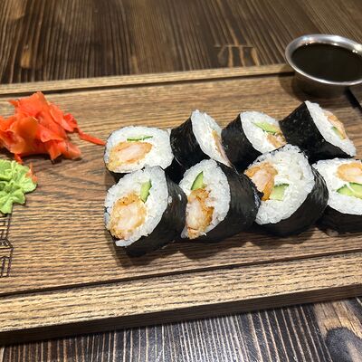 Ролл с креветкой темпура в Бардак Бар по цене 610 ₽