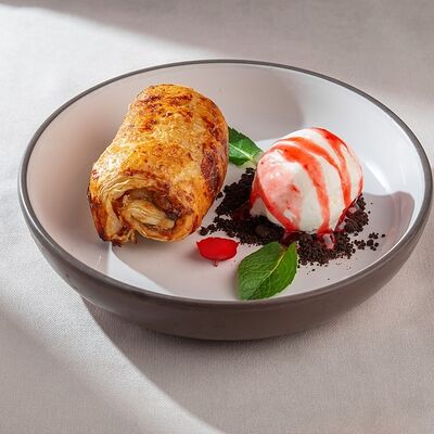 Штрудель яблочный в Sarang по цене 493 ₽