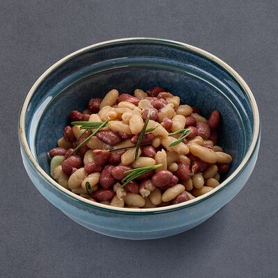 Салат из белой и красной фасолив Нагамаки по цене 450 ₽