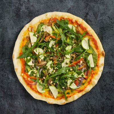 Постная пицца овощная 30 см в Остерия Il Massimo по цене 690 ₽
