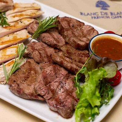 Плато мясное гриль в Блан де блан по цене 5150 ₽