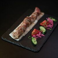 Шашлык из свиной шеи в Meaty bar - мясистый бар