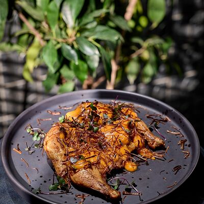 Цыпленок в специях чикен массала в Мунк по цене 1400 ₽