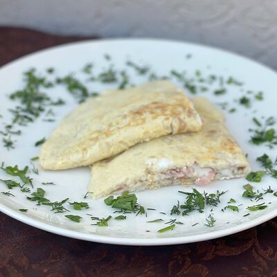 Омлет с ветчиной и сыромв Собрание по цене 230 ₽
