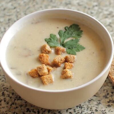 Суп грибной с гренками в Великолепный век по цене 280 ₽