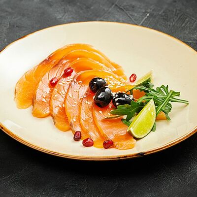 Семга малосоленая в Гранат по цене 610