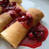 Блины с творогом и вареньем из клюквы в Mania Bakery по цене 330