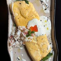 Омлет с крабом и трюфельным соусом в Адрес 39