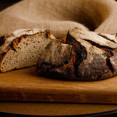 Хлеб Заварной ржаной в SCHWARZBROT немецкая пекарня по цене 210 ₽