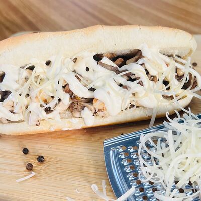 Хот-дог А-ля Жюльен в ШаURма по цене 300 ₽