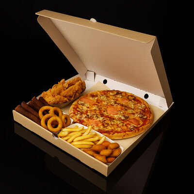 Якомбо короб Закусевский в Фабрика кухня Пицца по цене 1915 ₽