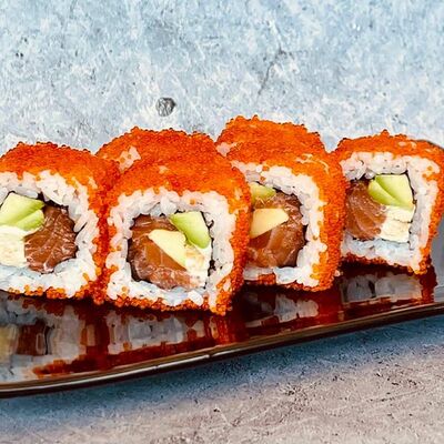 Ролл Калифорния лосось в Икура Экспресс по цене 580 ₽
