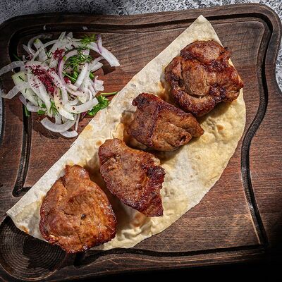 Шашлык из cвинoй мякоти в Дюшес по цене 390