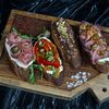 Сет брускетт мясной в Luna по цене 1590