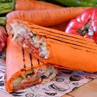 Шаурма в сырном лаваше в Рами бистро