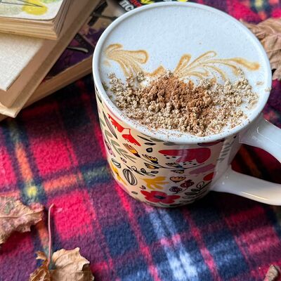 Латте медовая халва очень странные дела l в Не плачь, пей кофе по цене 620 ₽