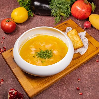 Рыбацкая уха с чесночными гренками в Чичилаки по цене 720 ₽