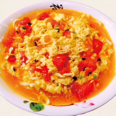 Лапша с помидорами и яйцом в Золотая панда по цене 776 ₽