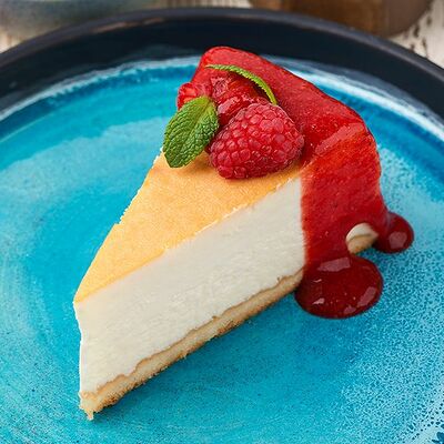 Чизкейк с клубничным соусом в ЛарисуВаннуХочу по цене 390