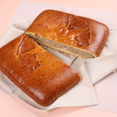 Пирог с мясомв Север-Метрополь по цене 2768 ₽