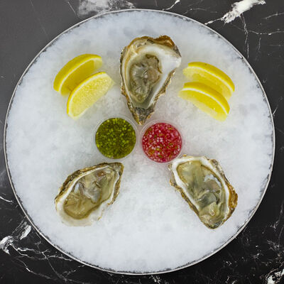 Три императорские устрицы 100-150 в Вкусноморье по цене 1590 ₽