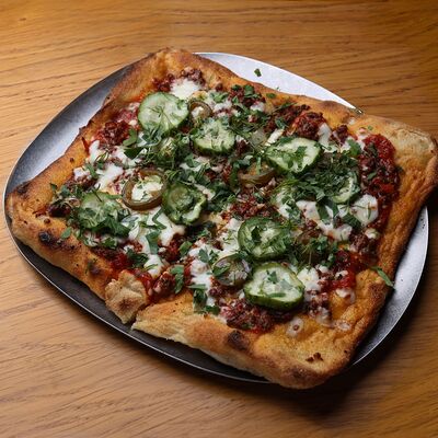 Римская пицца с фаршем в 321 Club by Novikov по цене 670 ₽