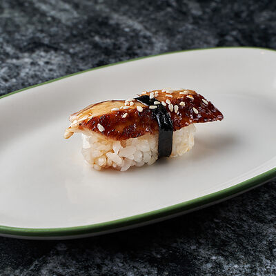 Суши угорь в Суши в бутылке по цене 210 ₽