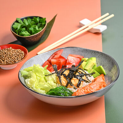 Поке-боул с лососем в Зебры по цене 820 ₽