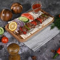 Шашлык на палочке в Karavan catering