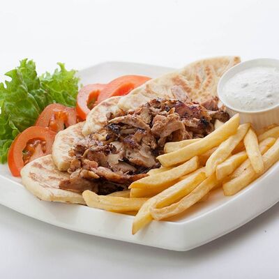 Сувлаки с курицей открытые в Мясо на углях KEBAB по цене 410 ₽