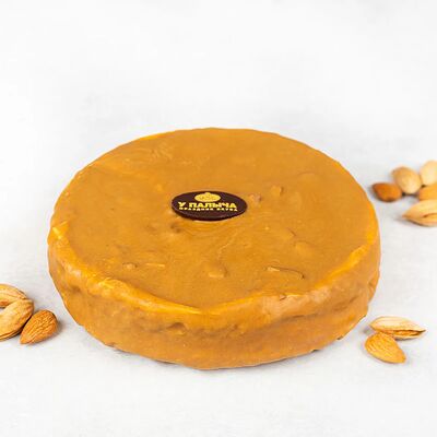 Миндальный торт с хрустящим крокантом и карамельным шоколадом замороженный в У Палыча. С пылу, с жару! по цене 946 ₽