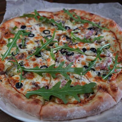 Пицца с говяжьим языком в Рандеву по цене 970 ₽