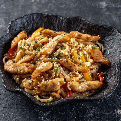 Удон с курицей в Kitana по цене 492 ₽