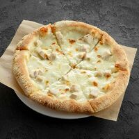 Мини-пицца сливочная с куриным филе в Вода & Еда