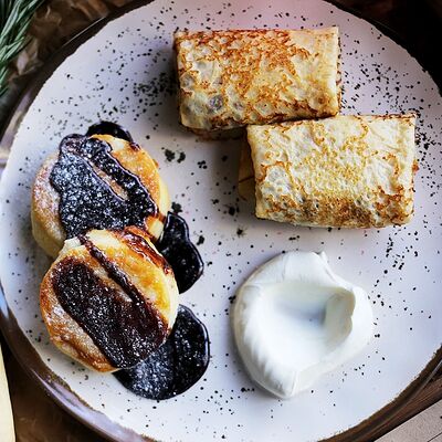 Блинчики с мясом и сырники в LOFT по цене 800 ₽