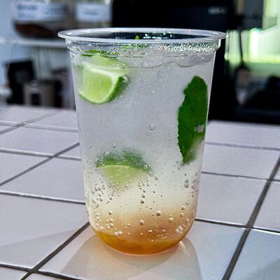 Юдзу-тоник в COFFEEKATE по цене 350 ₽