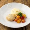Котлета из индейки с картофельным пюре и томатами черри в Сыроварня по цене 490