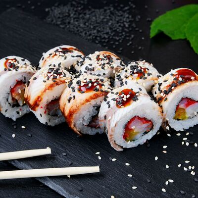 Ролл Дракон с креветкой в Sёmga по цене 599